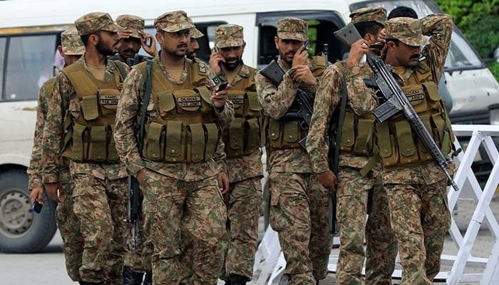 خیبرپختونخواہ: سیکیورٹی فورسز کی دو الگ الگ کارروائیوں میں 24 خوارج ہلاک
