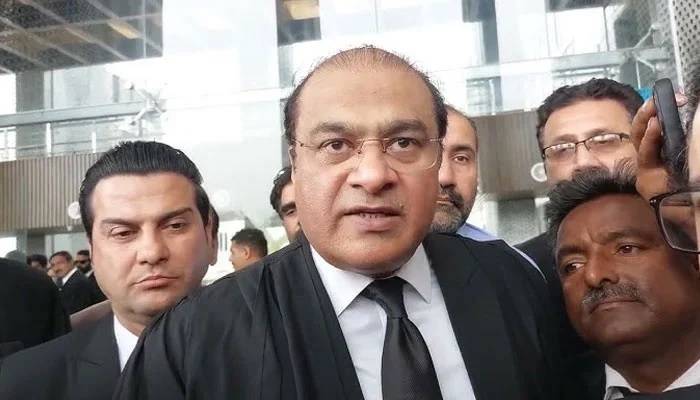 عدالتی حکم کے تحت بیرسٹر سلمان صفدر کو اڈیالہ جیل جانے کی اجازت