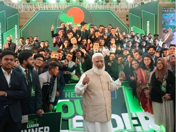 بنگلہ دیش میں پارلیمانی انتخابات: بی این پی اور جماعتِ اسلامی میں کانٹے کا مقابلہ متوقع