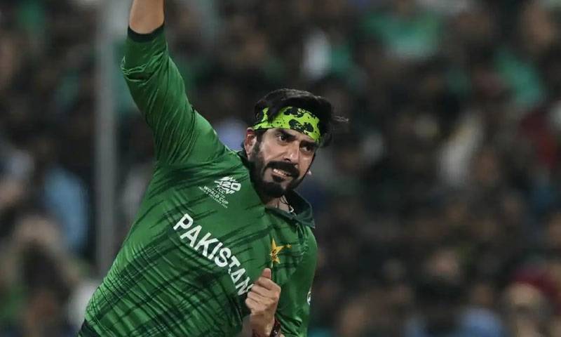 بھارتی کپتان کی عثمان طارق کے انداز میں بالنگ کرانے کی ویڈیو وائرل