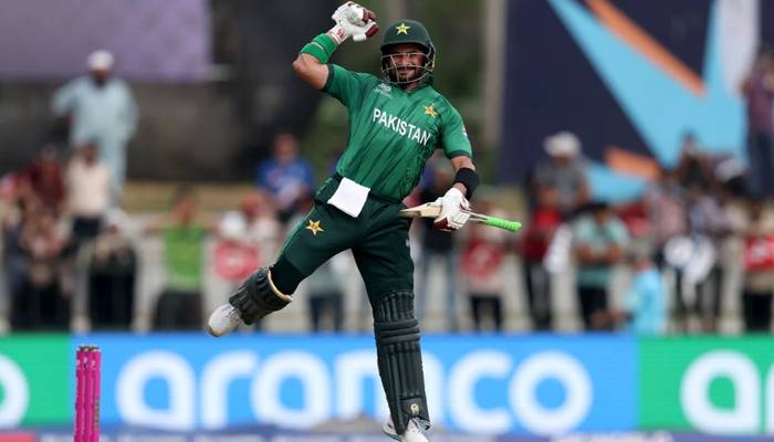 صاحبزادہ فرحان ٹی 20 ورلڈکپ 2026 میں سب سے زیادہ رنز بنانیوالےبلےباز بن گئے