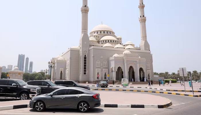 دبئی میں رمضان المبارک کے دوران مساجد میں مفت پارکنگ کا اعلان