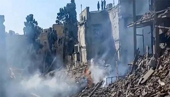ایران میں لڑکیوں کے اسکول پر حملہ، جاں بحق طالبات کی تعداد 83 ہو گئی