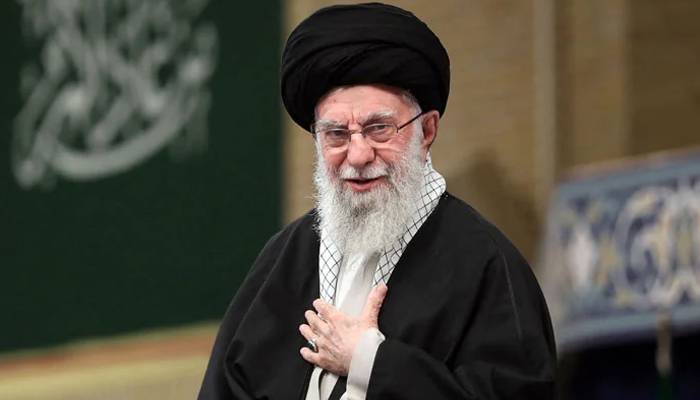 شہید آیت اللہ سید علی خامنہ ای کی اہلیہ زخموں کی تاب نہ لاتے ہوئے شہید ہوگئیں