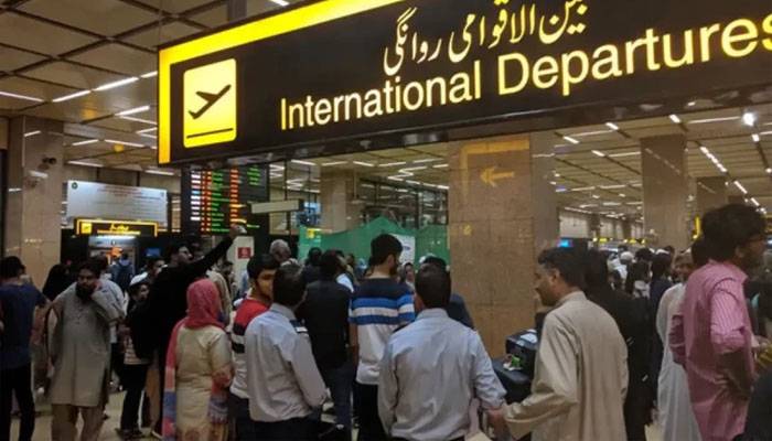 خطے میں کشیدگی برقرار، پاکستان سے مشرقِ وسطیٰ کی 166 پروازیں منسوخ