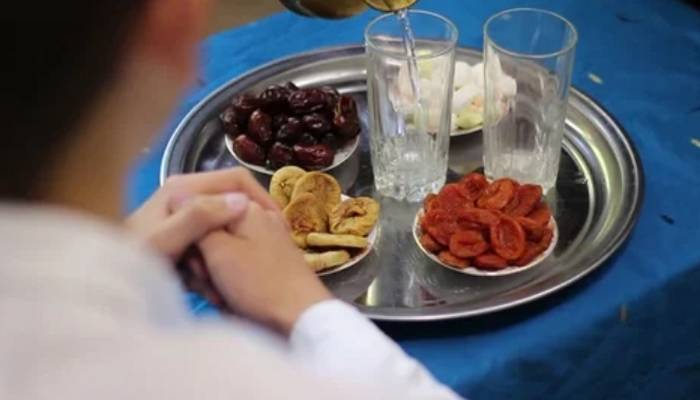 بغیر کسی عذر کے روزہ نہ رکھنے پرکفارہ اداکرنا ہوگا یاقضاروزہ رکھنا ہوگا؟