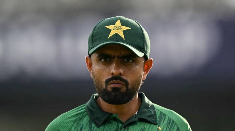 آؤٹ آف فارم بابر اعظم کا نیشنل ٹی 20 کپ نہ کھیلنے کا فیصلہ