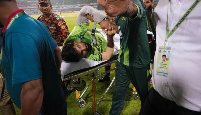 آل راؤنڈر حسین طلعت بنگلا دیش سیریز ، پی ایس ایل 11 سے باہر ہو گئے