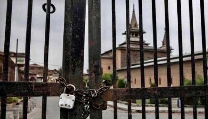 مقبوضہ کشمیر میں بھارت کی ریاستی دہشتگردی، عوام کو عید کی نماز پڑھنے سے روک دیا