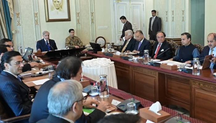 وزیر اعظم کی ملک میں وافر مقدار میں موجود اشیاء خورونوش خلیجی ممالک کو فراہم کرنے کی ہدایت