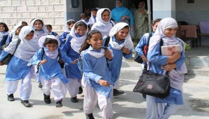 پنجاب میں تعلیمی ادارے یکم اپریل سے ہی کھلیں گے ، وزیر تعلیم رانا سکندر حیات