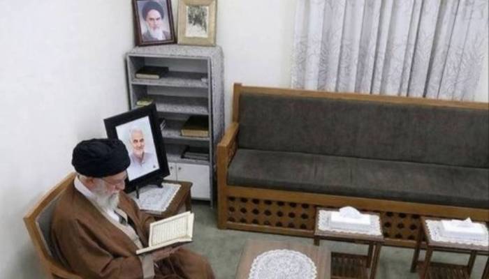 شہادت سےچند لمحےقبل لی گئی آیت اللہ خامنہ ای کی تصویر جاری کردی گئی