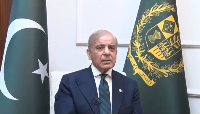 وزیر اعظم کا پیٹرول اور ڈیزل کی قیمتوں میں اضافہ نہ کرنے کا اعلان 