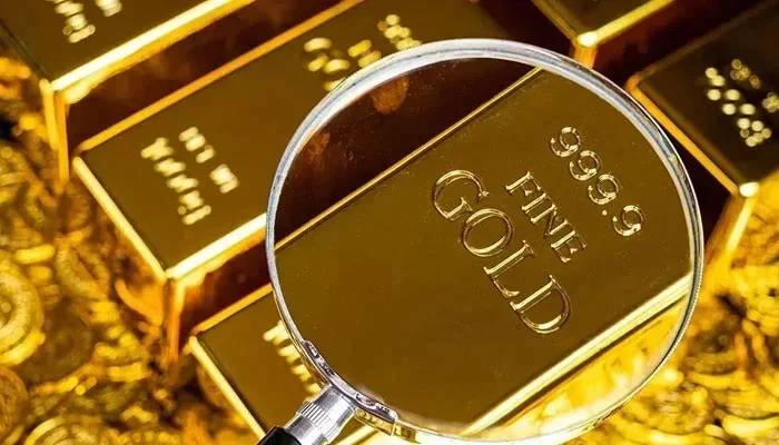 سونے کی قیمت میں 4 ہزار 800 روپے کا اضافہ