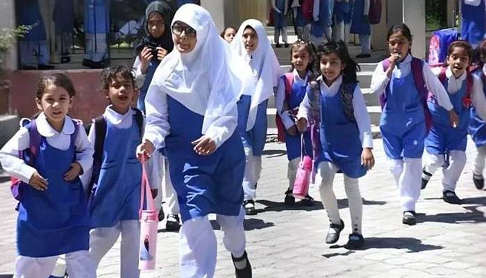 پنجاب بھر میں تعلیمی ادارے یکم اپریل سے دوبارہ کھلیں گے،وزیرتعلیم