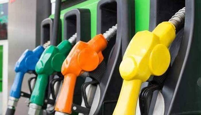 1 لیٹر پیٹرول ، ڈیزل پر شہری کتنا ٹیکس دیتے ہیں ؟تفصیلات سامنے آگئیں 