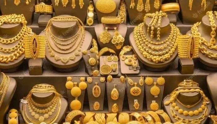 سونے کی فی تولہ قیمت میں 1600روپے کی کمی