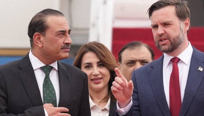 فیلڈ مارشل کی پاکستان کی مسلح افواج کے نشان والی ٹائی توجہ کا مرکز بن گئی