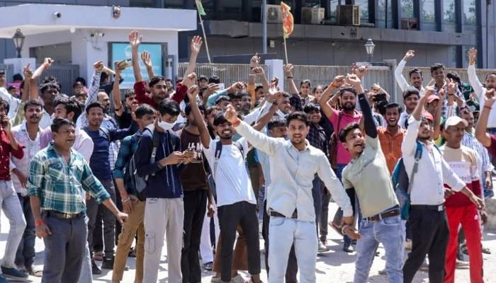 بھارت  کی ملک کے اندر مودی حکومت کی ناکامیوں کیوجہ سے پیدا ہونے والے حالات کا ملبہ پاکستان پر ڈالنے کی سازش