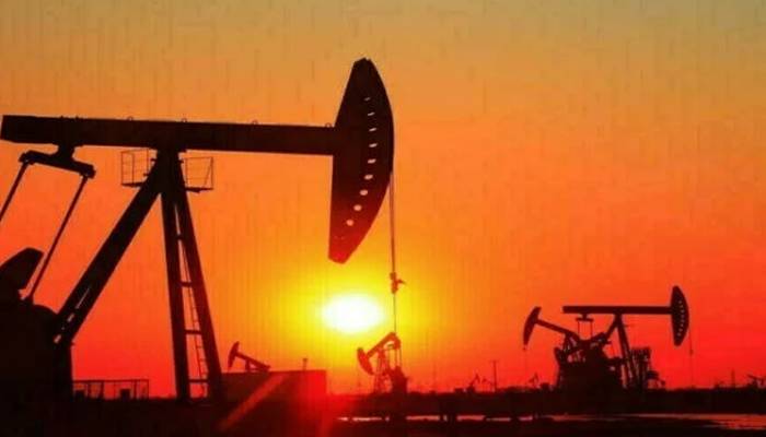 امریکا ایران مذاکرات  کی خبریں ،عالمی منڈی میں خام تیل کی قیمت میں بڑی کمی 