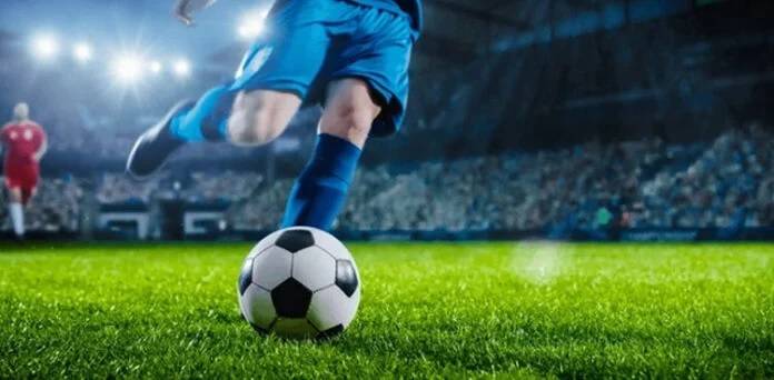 مشہور فٹبالر دوران میچ دل کا دورہ پڑنے سے انتقال کرگئے