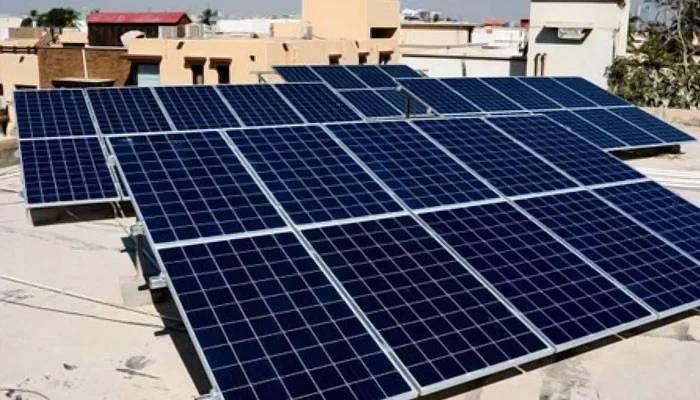 نیپرا نے 25کلو واٹ،اس سے کم سولر صارفین  کیلئے لائسنس کی شرط ختم کردی
