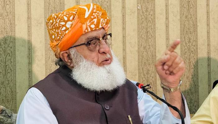 شیخ الحدیث مولانا ادریس نے اسلام، پاکستان کے دفاع کی قیمت چکائی، مولانا فضل الرحمان 