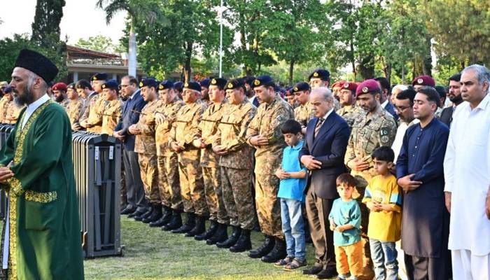 لیفٹیننٹ کرنل خالد حسین شہید کی نمازِ جنازہ ادا، وزیر اعظم ، فیلڈ مارشل کی شرکت