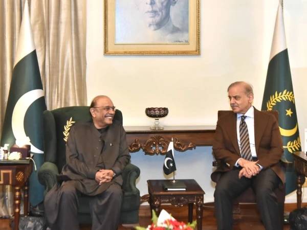 مہنگائی میں کمی اور عوامی ریلیف یقینی بنایا جائے، صدر کی وزیراعظم کو ہدایت