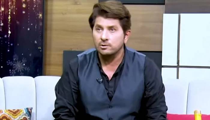اداکار ارباز خان نے خوشبو خان سے طلاق کی تصدیق کر دی