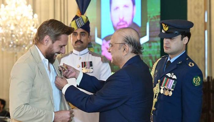 صدر پاکستان کی جانب سے ملنے والا تمغہ امتیاز میرے لیے اعزاز کی بات ہے، شاہد آفریدی 