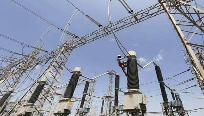 ملک بھر کے کروڑوں صارفین کیلئے سہ ماہی ایڈجسٹمنٹ کے تحت بجلی کی قیمت میں کمی کا امکان