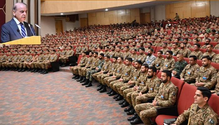 پاکستان اپنی خودمختاری اور علاقائی سالمیت کے دفاع کے لیے ہر قیمت ادا کرے گا، وزیراعظم