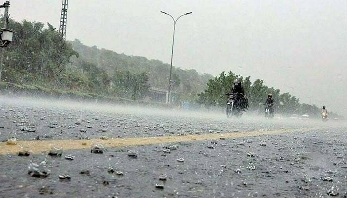 گرمی کے ستائے شہریوں کو محکمہ موسمیات نے خوشخبری سنا دی