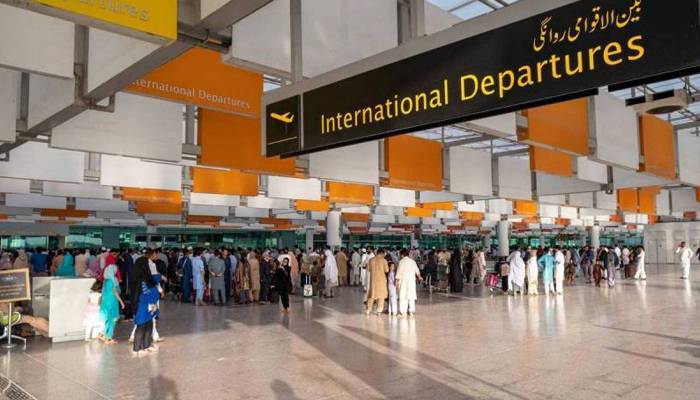 درست ویزا، ٹکٹ، سفری دستاویزات والے مسافر کو آف لوڈ کرنا غیر قانونی ہے، لاہور ہائیکورٹ کا فیصلہ