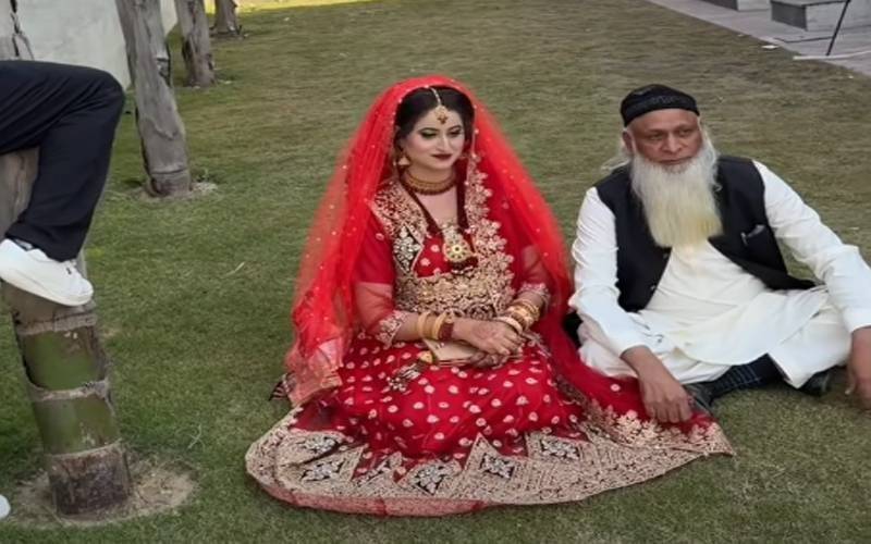 معروف ٹک ٹاکر حکیم بابر زہریلا شربت پینے کے بعد اسپتال منتقل