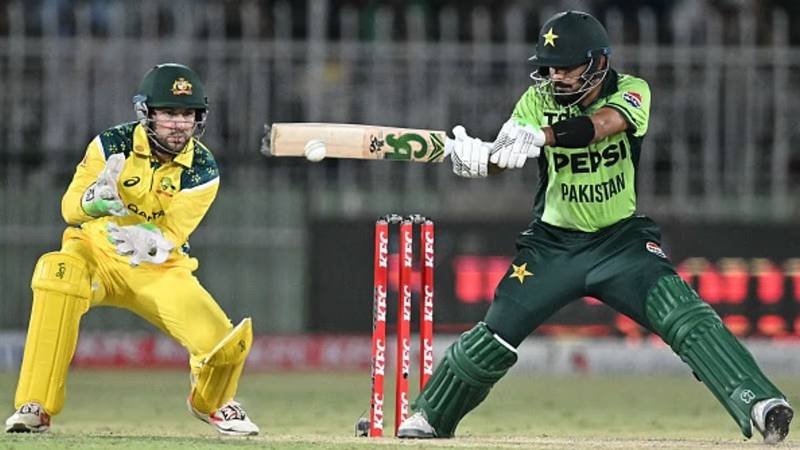 پاکستان نے آسٹریلیا کو پہلے ون ڈے میچ میں 5 وکٹوں سے شکست دیدی