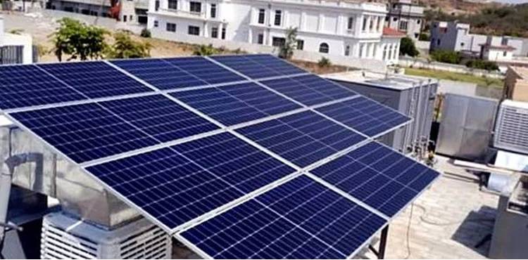 بجٹ 2026-27: سولر پینلز پر سیلز ٹیکس نہ بڑھانے کا فیصلہ، صارفین کو بڑا ریلیف