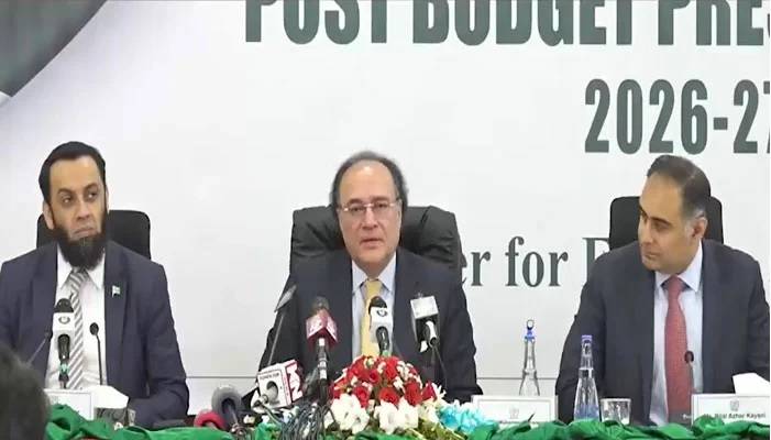 معاشی اصلاحات کے مثبت نتائج سامنے آ رہے ہیں، وزیر خزانہ کی پوسٹ بجٹ پریس کانفرنس