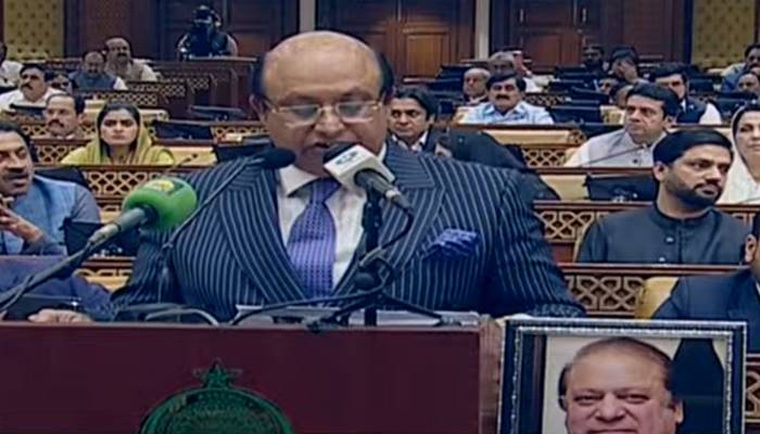 وزیر خزانہ میاں مجتبیٰ شجاع الرحمان نے 5 ہزار 903 ارب روپے حجم کا بجٹ 27-2026 پیش کردیا