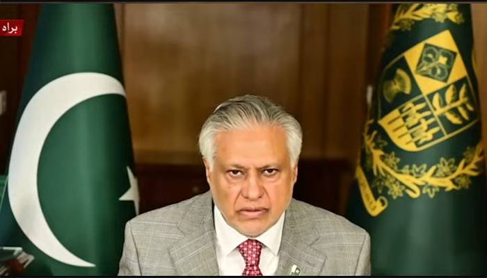 بھارت کے پانی کو ہتھیار بنانے، پاکستانیوں کو پانی سے محروم کرنے کی کوشش کے سنگین نتائج ہوں گے، اسحاق ڈار