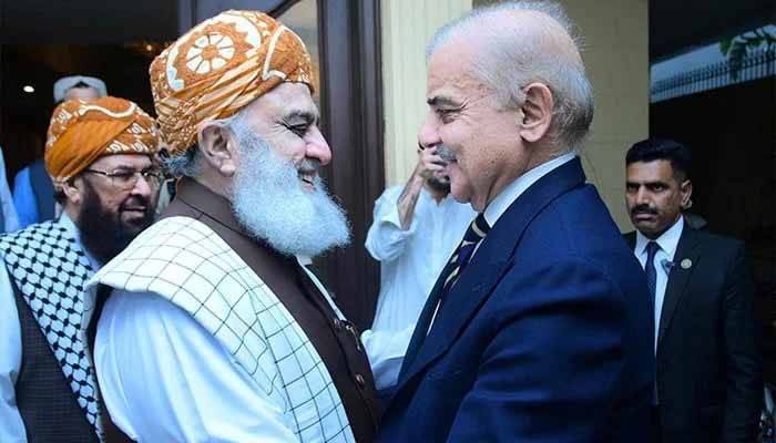 قومی اسمبلی میں شہباز شریف اور مولانا فضل الرحمان کے درمیان دلچسپ جملوں کا تبادلہ، ایوان میں قہقہے
