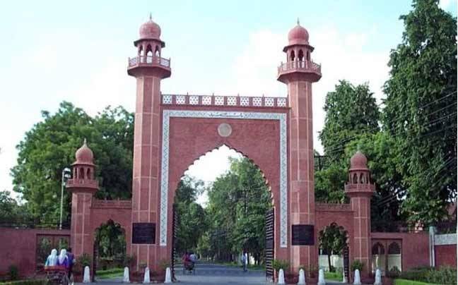 بھارت میں مسلم تاریخی مقامات کے ناموں کی تبدیلی پر سیاسی تنازع شدت اختیار کر گیا