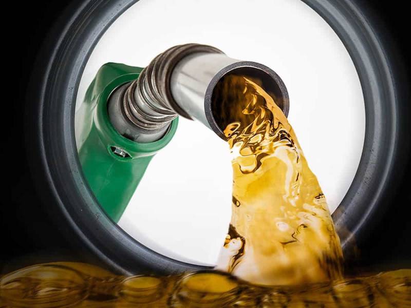 پاکستان میں آج پیٹرول کتنا سستا ہوگا؟ بڑی خبر آگئی