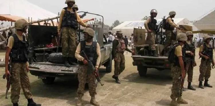 بلوچستان میں سیکیورٹی فورسز کے 2 بڑے آپریشنز، خودکش بمبار سمیت 8 دہشت گرد ہلاک