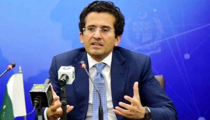 وفاقی وزیر نے پیٹرول کی قیمت میں کمی نہ کرنے کی وجہ بتا دی
