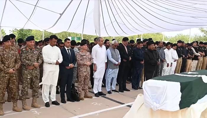 کراچی میں دہشتگرد حملے میں شہید ہونے والے پاکستان رینجرز (سندھ) کے جوانوں کی نمازِ جنازہ ادا