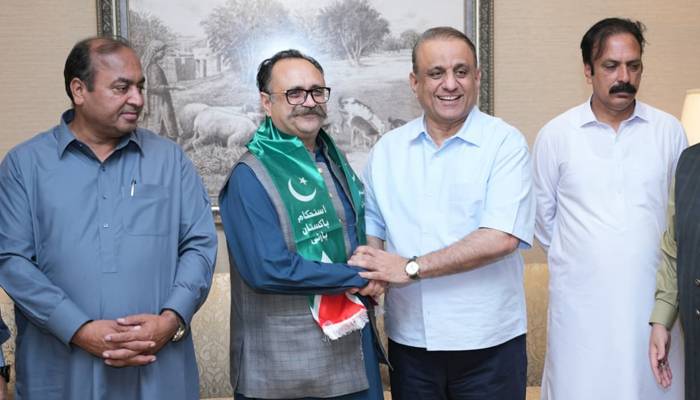 سردار تنویر الیاس نے ساتھیوں سمیت استحکام پاکستان پارٹی میں شمولیت کا اعلان