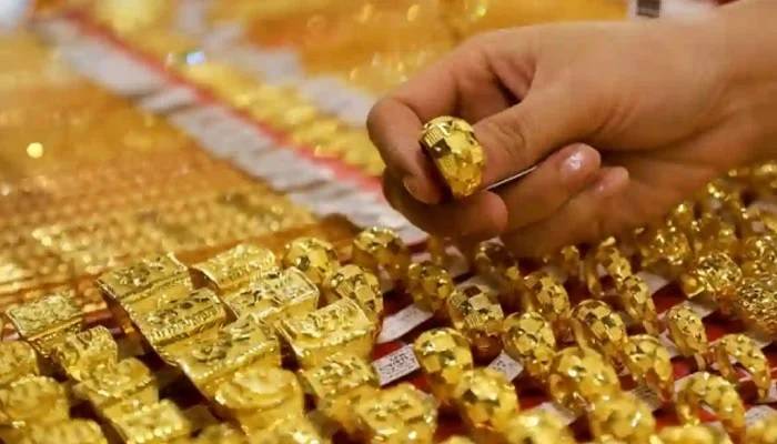 پاکستان میں سونے کی قیمت میں کمی، فی تولہ 1,100 روپے سستا ہوگیا