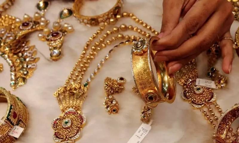 ملک میں سونے کی قیمت میں بڑا اضافہ